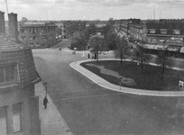 43889 Gezicht in de Balijelaan te Utrecht, vanaf de Dr. De Visserschool (Vondellaan 32), uit het oosten.N.B. Zie ook ...